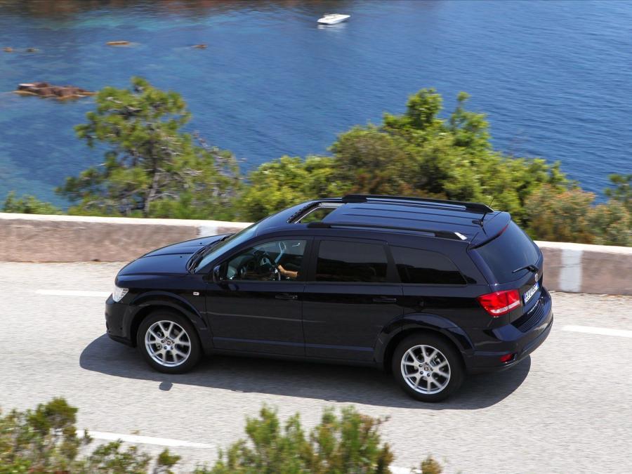  Fiat Freemont 2011 года  (фото 111 из 111)
